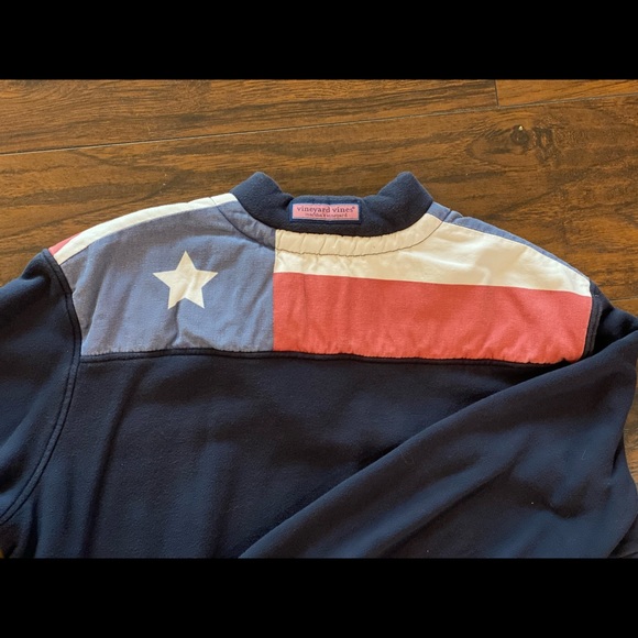 Men’s Vineyard Vines Texas Flag Pullover- Large - Picture 3 of 4